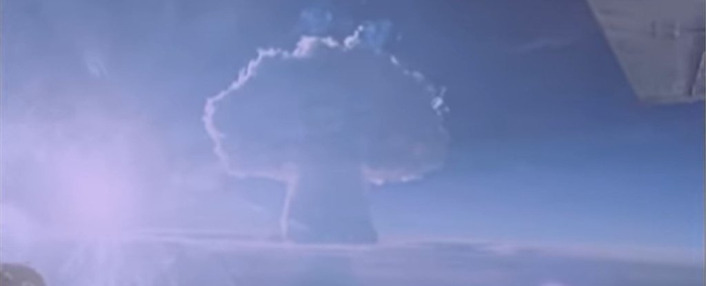 Rusia acaba de desclasificar imágenes de la explosión de bomba nuclear más poderosa de la historia