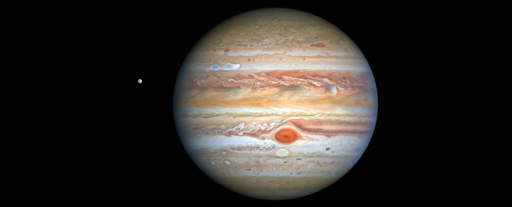 Glorious New Hubble Photo Showcases Jupiter's Stormy Side - ScienceAlert