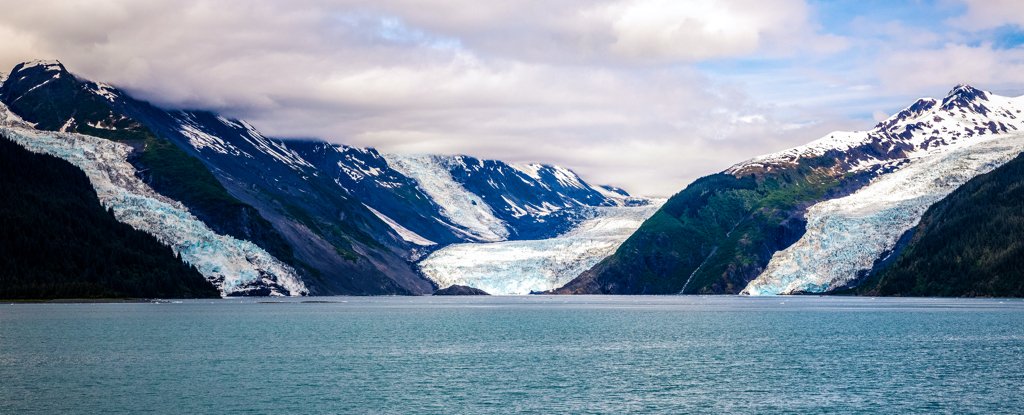 Barry Glacier, centre. 