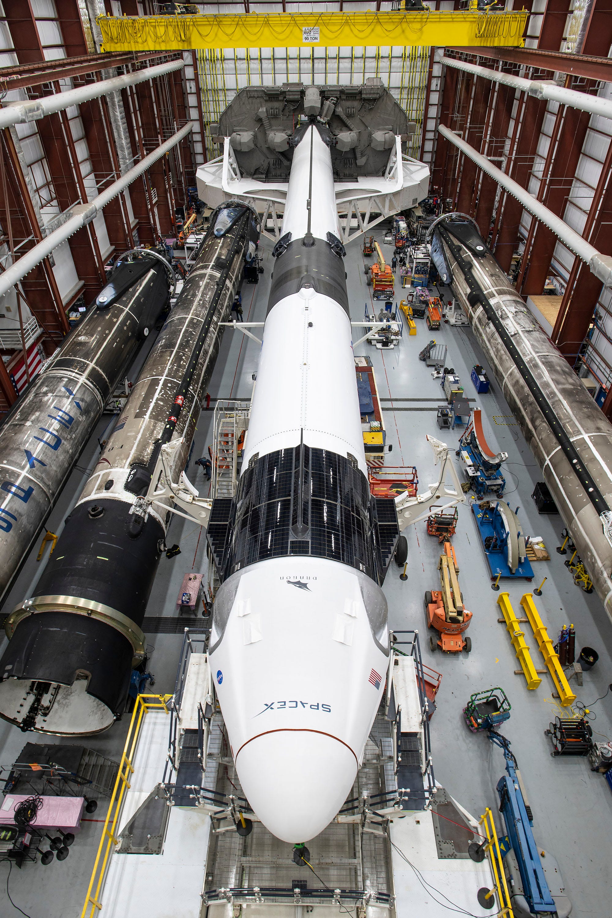 Crew Dragon Resilience and its Falcon 9 rocket, NASA's Kennedy Space Centre, November 9, 2020. (Spacex)