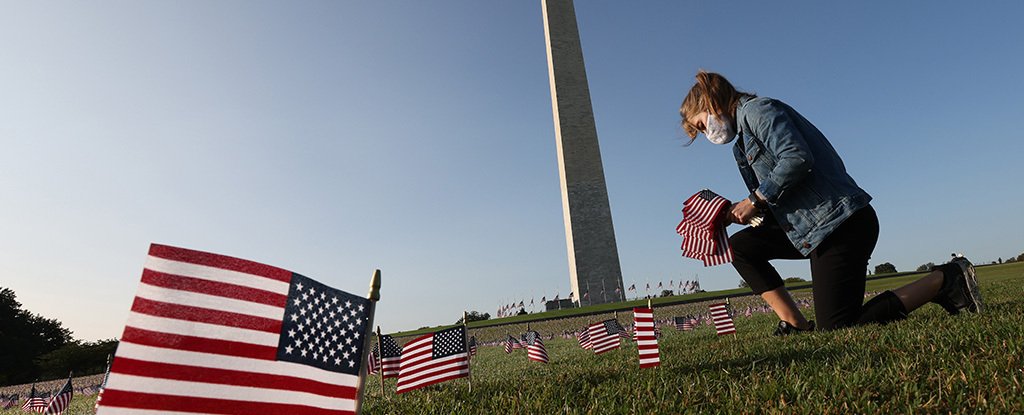 200,000 US flags represent deaths from COVID-19, September 2020, Washington. 