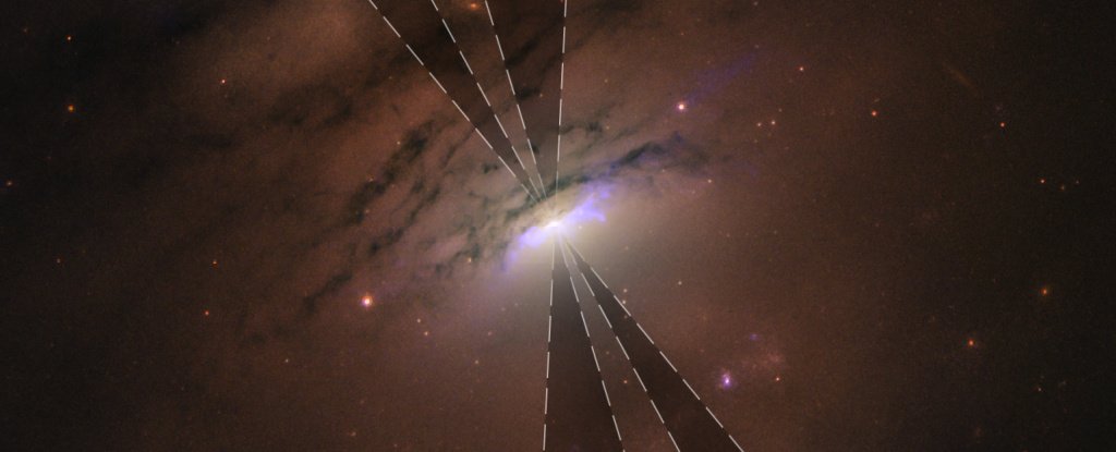 Hubble Space Telescope eyes frightening new 'supermassive' black hole -  Blastr
