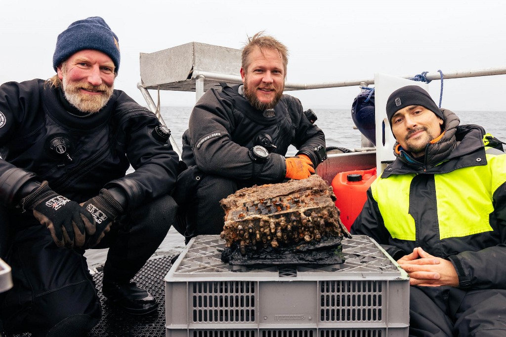 Christian Howe, Florian Huber and Uli Kunz (Uli Kunz/WWF/submaris/AFP)