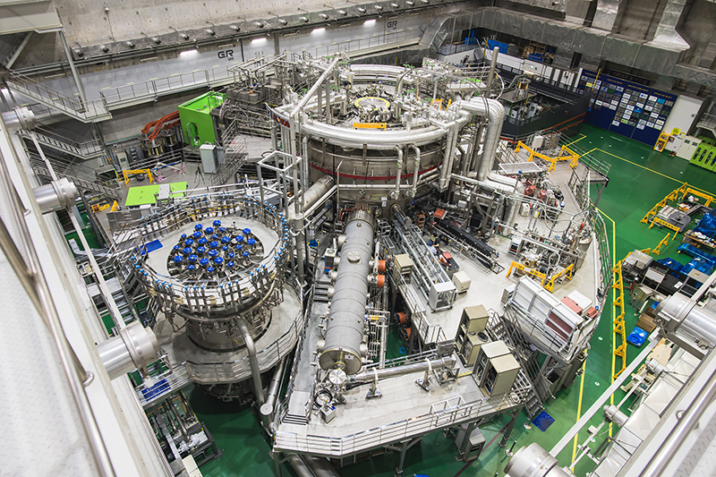 Korea's Fusion Reactor Ran 7 Times Hotter Than The Sun For Almost 30 Seconds Kstar-2