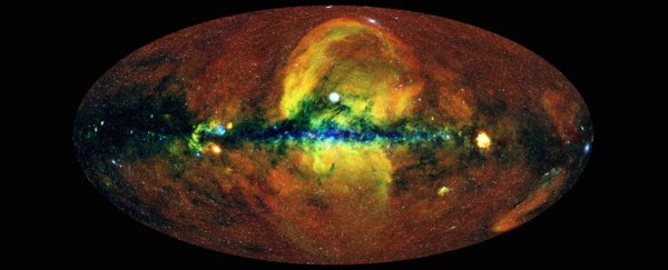 Astronomers detect giant X-ray bubbles expanding above and below the galactic plane