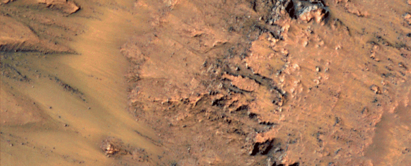 Could Mars' landslides be caused by underground salt and melting ice?