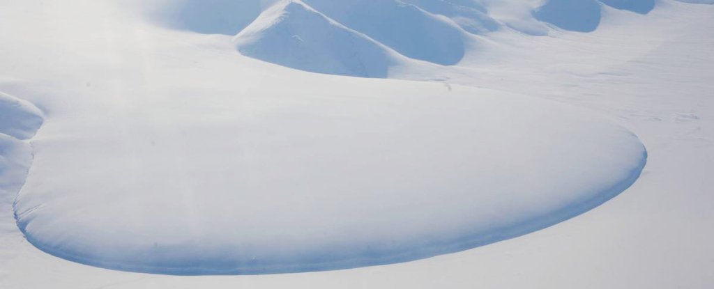 Piedmont Glacier in north-east Greenland 