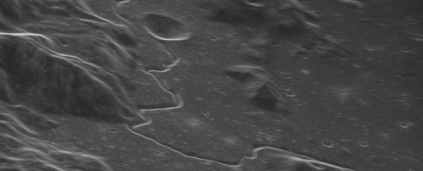 This insane picture of the Moon was actually taken from Earth