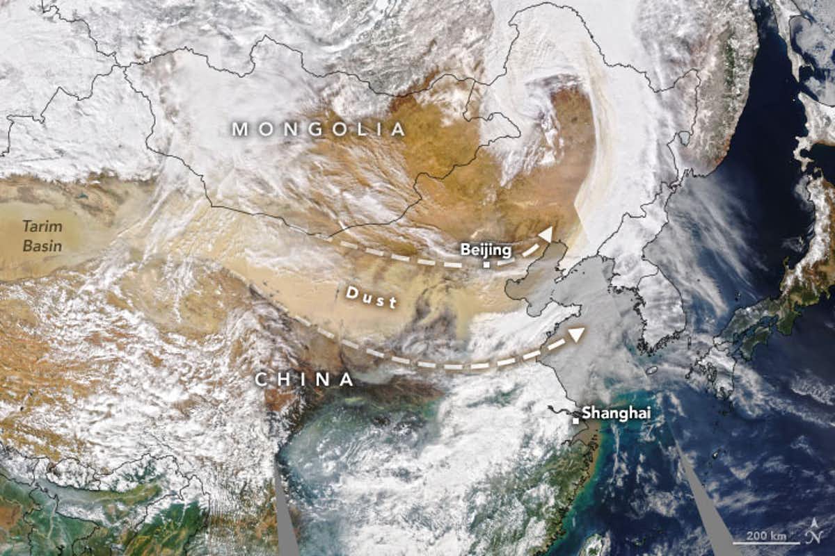 March 2021 dust storm, showing winds blowing from the Loess Plateau towards Beijing. (NASA)