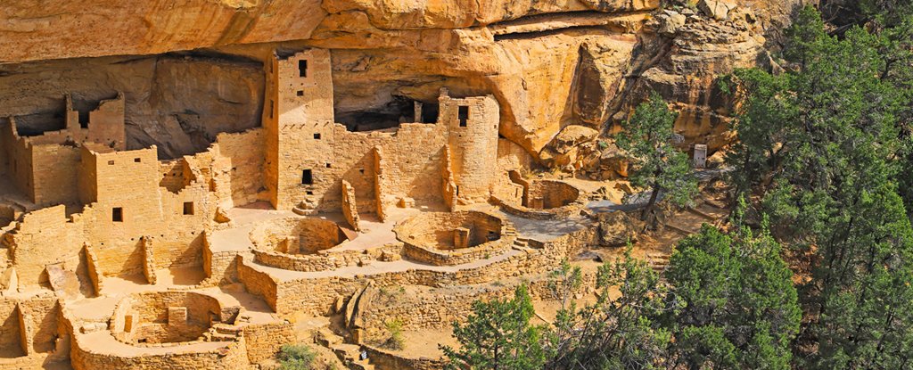 Puebloans Cliff Palace, Mesa Verde, Colorado. 