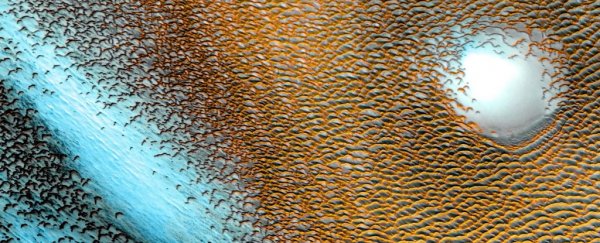 Breathtaking NASA image shows a magical 'sea of dunes' on Mars