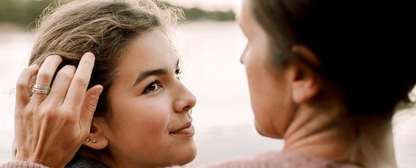 Our sense of time is warped when we catch the eye of another person