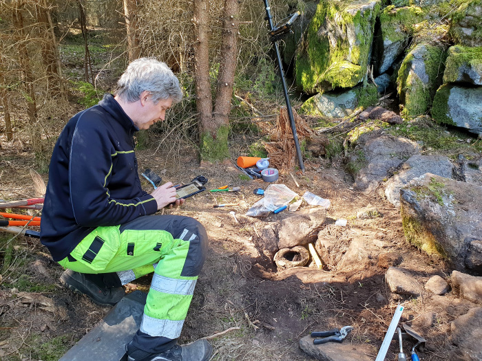 mats hellgren documenting the find