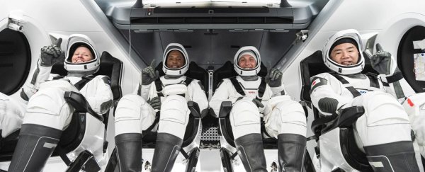 SpaceX Safely Returns Astronauts to Earth in US's Longest Human Spaceflight Ever