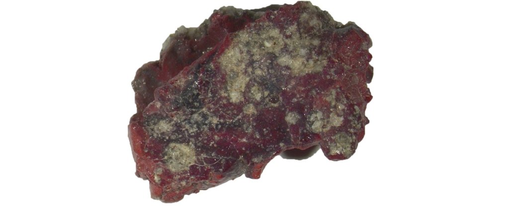 The sample of red trinitite that contained the quasicrystal. 