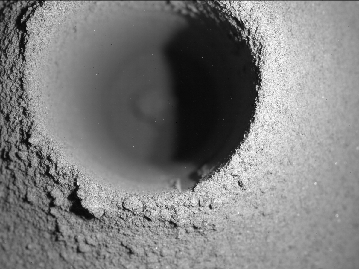 The hole Perseverance drilled into a Mars rock, 7 August 2021. (NASA/JPL-Caltech)