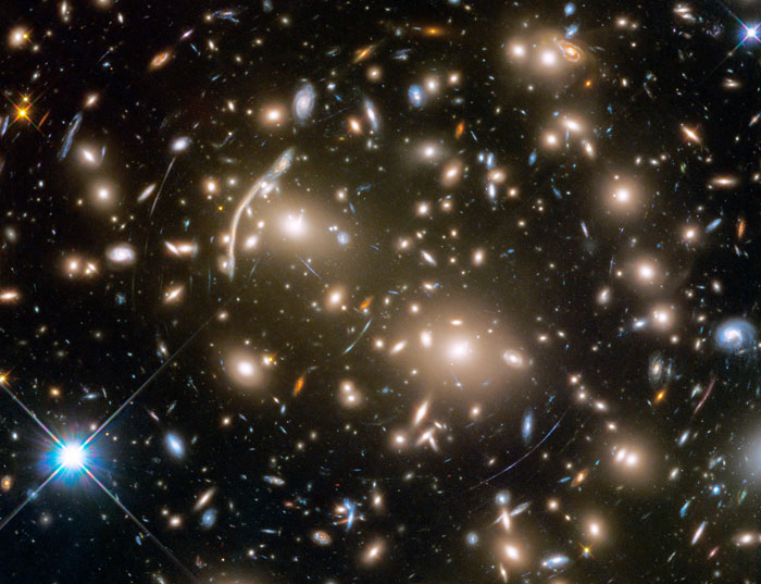 The swirling galaxy cluster Abell 370.