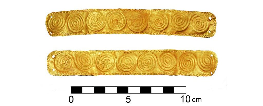 Mesmerizing Gold Jewelry From Queen Nefertiti’s Time Found in Cyprus