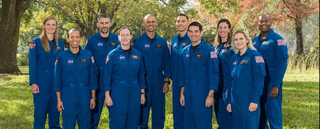 Out of 12,000 Applicants, NASA Finds 10 New Astronaut Trainees With The Right Stuff