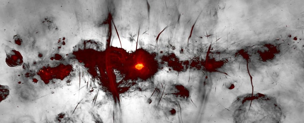 Photo of Pohľad na čeľusť padajúci do čela Mliečnej dráhy odhalil záhadné štruktúry visiace vo vesmíre