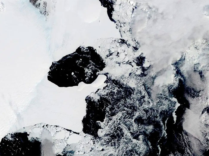 This satellite image shows the Conger/Glenzer ice shelf in February 2022, before its collapse.