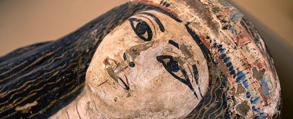 The face on one of the sarcophagi. 