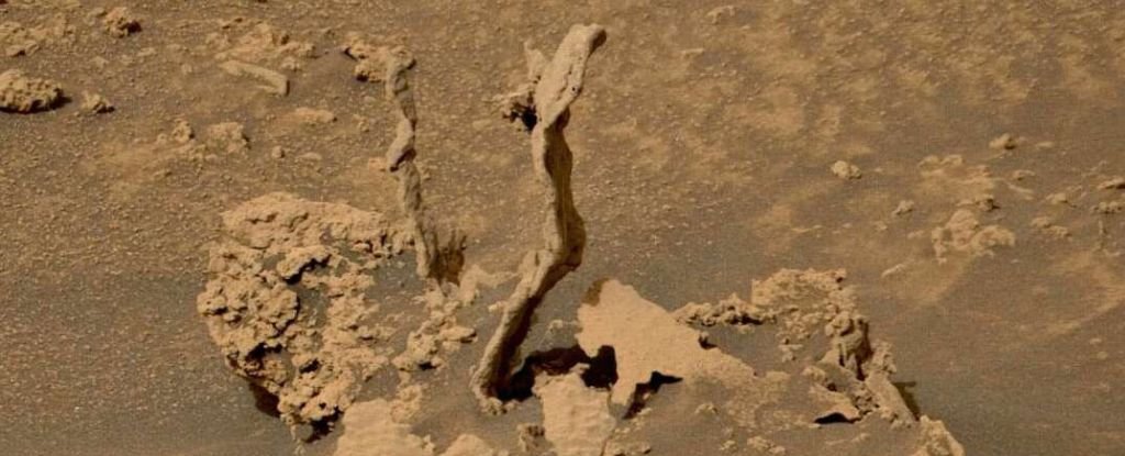 Curiosity encontrou algumas constelações rochosas retorcidas de aparência realmente estranha na superfície de Marte