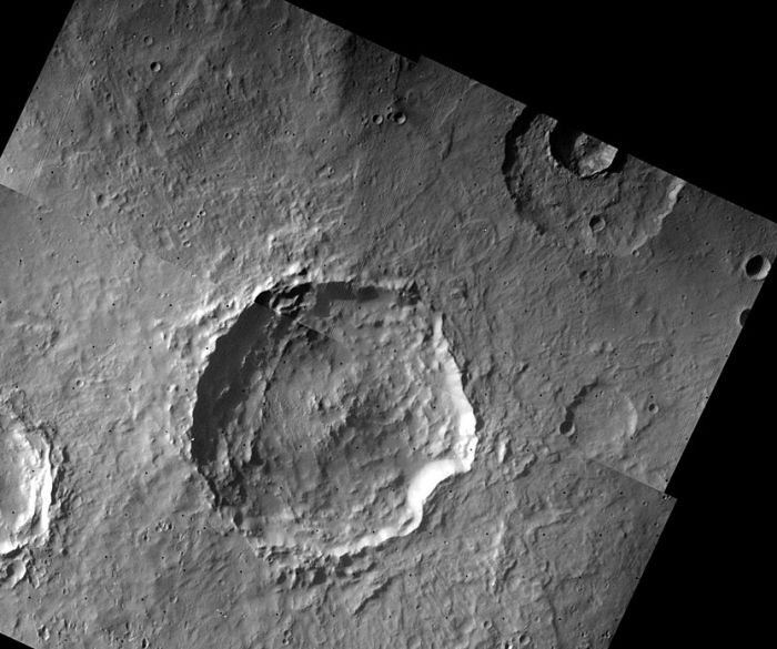 khujirt crater