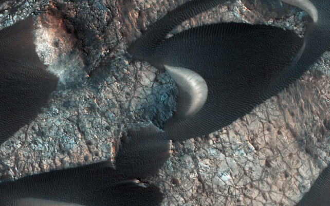 Dunes on Mars near Nili Patera