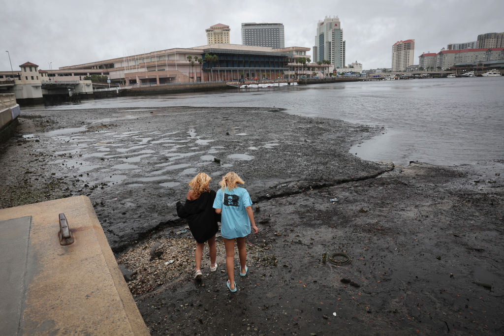 In The Middle of a Powerful Hurricane, Tampa Bay Is Dry. Here's The