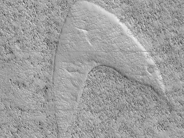 Swoopy-shaped barchan dune on Mars.