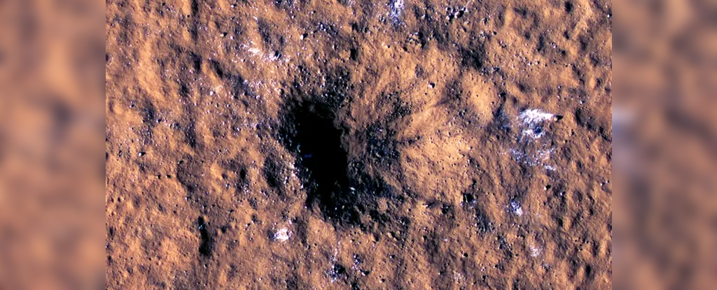 Mars Shaken by Meteorite Impact That Dug Up a Pleasant Surprise