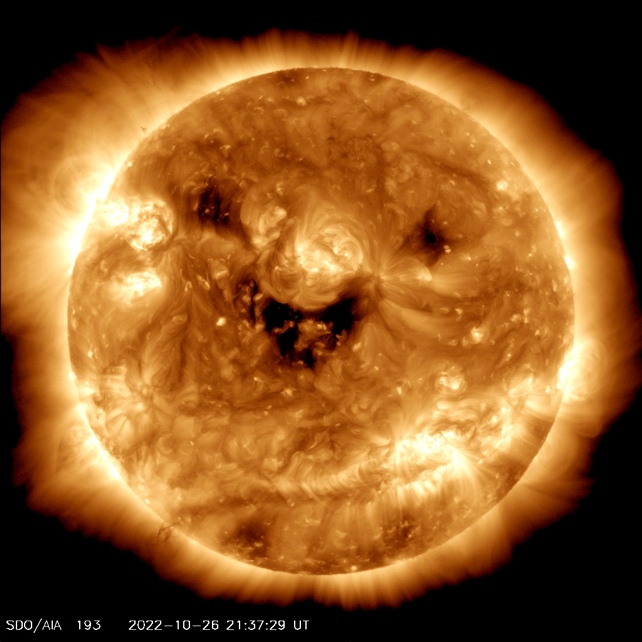 NASA Spotted The Sun Smiling, And It's The Most Joyous Thing SunCaughtSmiling