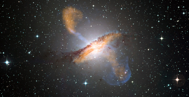 Imagen de Centaurus A, una galaxia con chorros y lóbulos que emergen de un agujero negro.