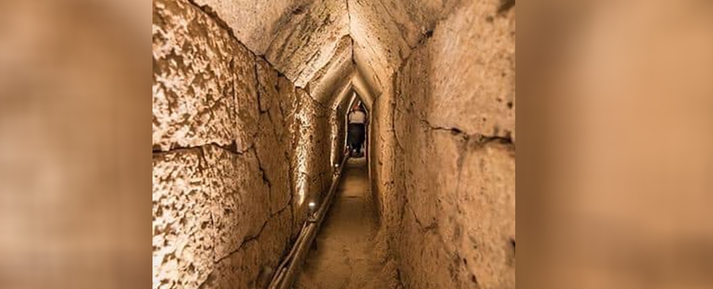 A tunnel in a tomb.