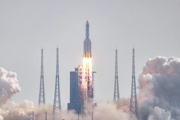 Rockets Fall A 23-Ton Chunk of Dead Space Rocket Is About to Fall Out of The Sky ...