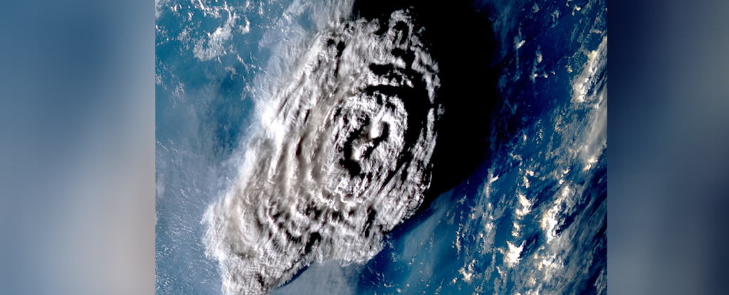 Erupce sopky Hongga Tonga-Hung Hapai uvolnila nejvyšší sopečný oblak, jaký byl kdy zaznamenán: ScienceAlert