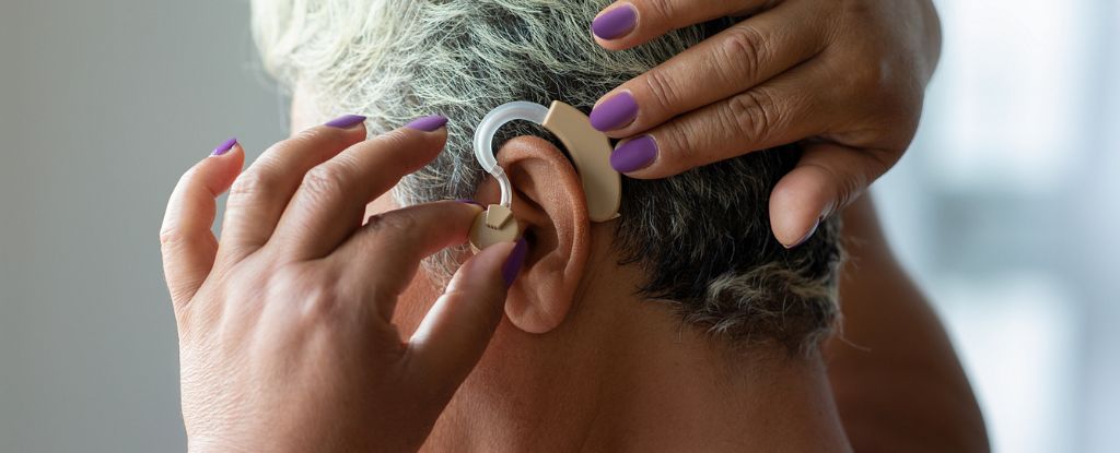 Gli apparecchi acustici possono aiutarti a evitare la demenza, conclude lo studio: ScienceAlert