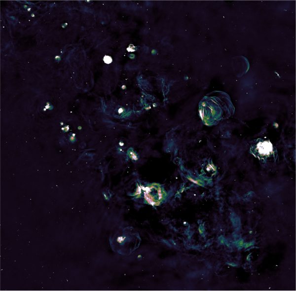 Stunning Images Reveal The Most Detailed Look at The Milky Way in Radio