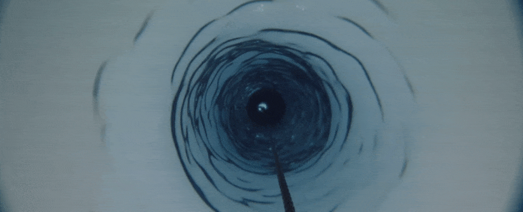 Hypnotizing Underwater Footage Shows Rapidly Melting Cracks Below 'Doomsday' Glacier