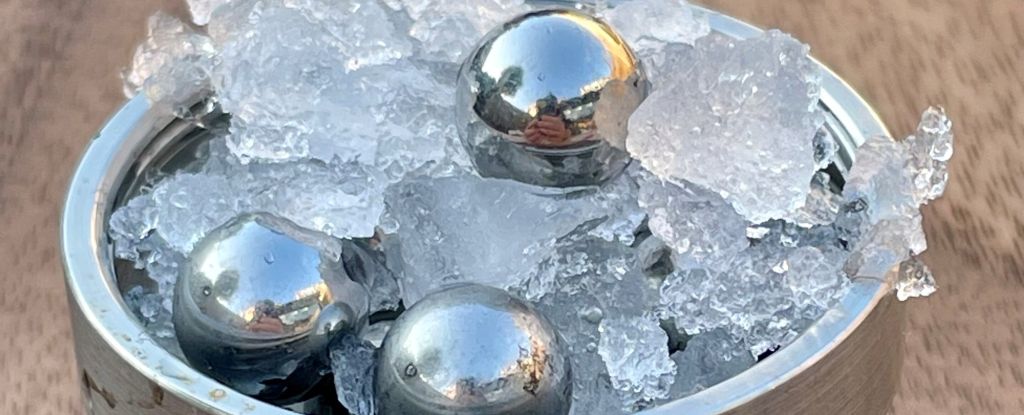 Scientists Discover a Weird New Form of Ice That May Change How We Think About Water - ScienceAlert