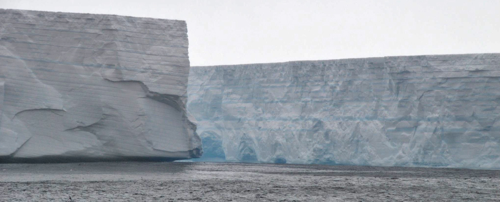 El primer video de un iceberg gigante del tamaño de Londres revela su impresionante escala : Heaven32