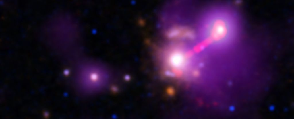 Esta galaxia distante está sola en el espacio porque se comió a sus amigos: Heaven32