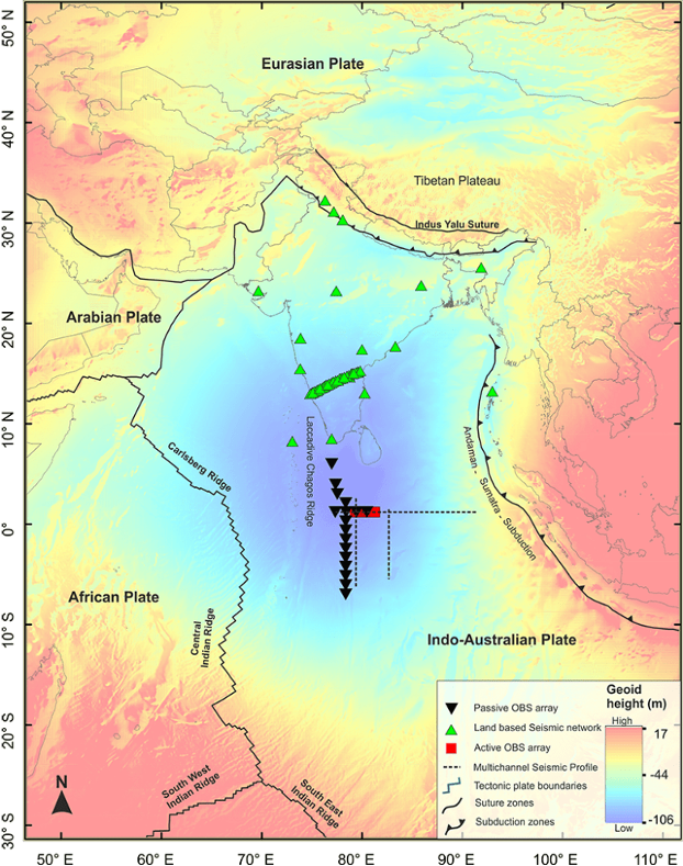 Carte montrant la chute de gravité en bleu sous l'océan Indien, et l'emplacement des sismomètres disséminés sur le fond marin.