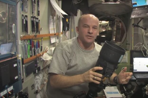 Why Wouldn't NASA Want to Use Pencils in Space? Here's The True Story ...
