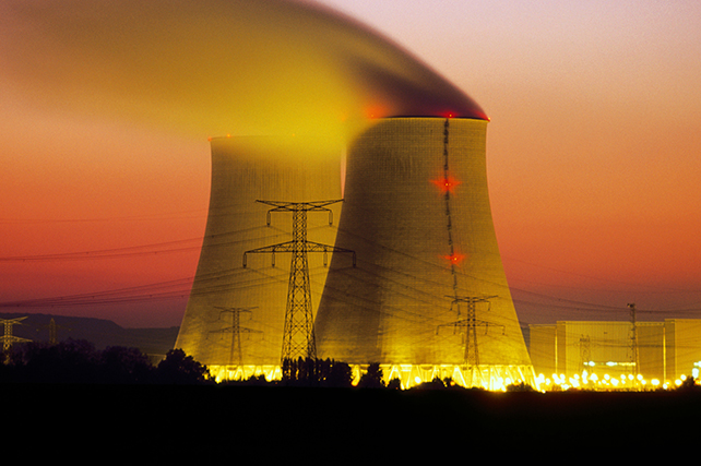 cooling towers for a nuclear reactor