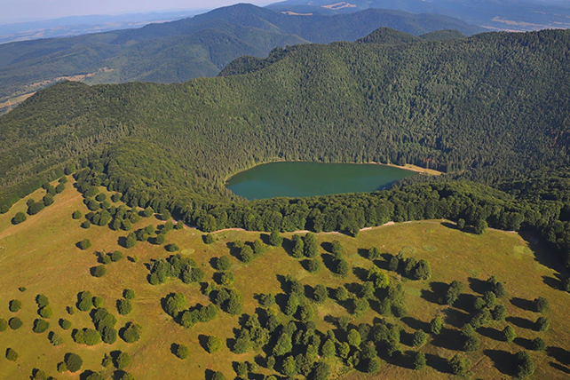 Ciomadul volcano