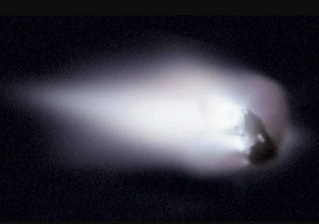 ESA's Giotto mission at Halley's Comet