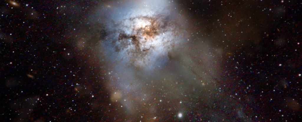 Una galaxia antigua masiva no es lo que los astrónomos pensaron al principio: ScienceAlert