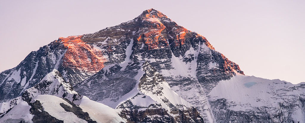 Indische tektonische Platten spalteten sich unter Tibet in zwei Teile, laut neuester Analyse: ScienceAlert